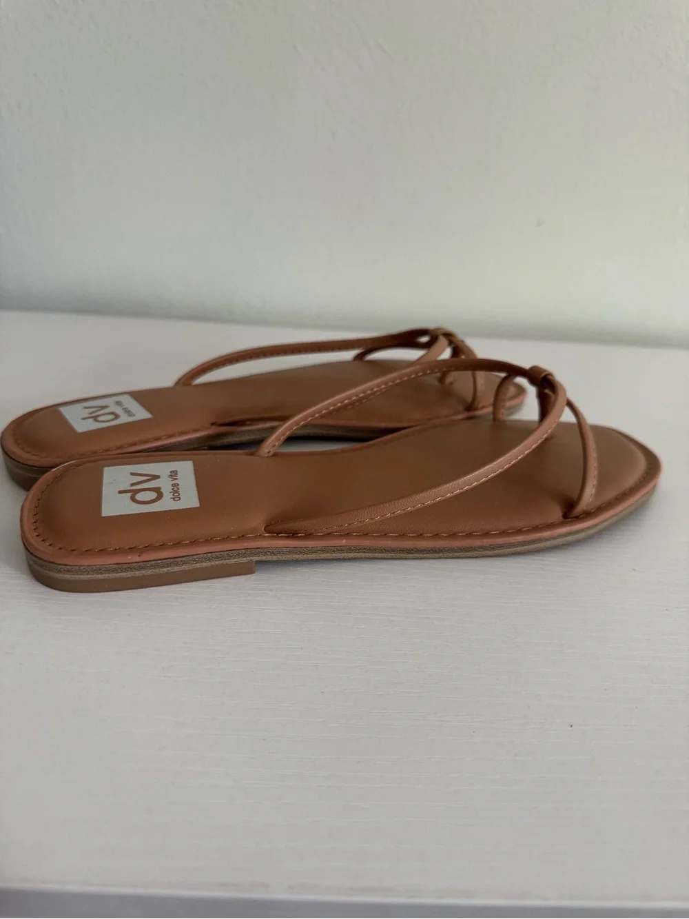 DV by Dolce Vita Tan Leather Knot Thong Sandals